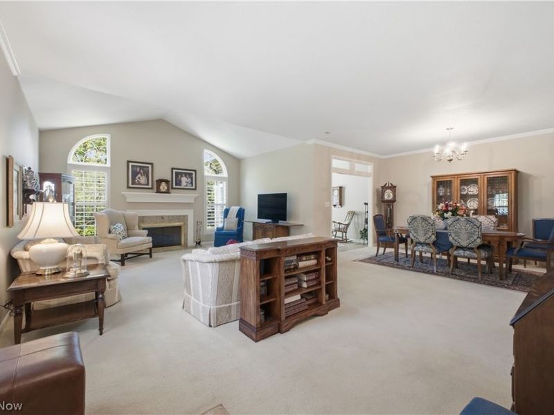 27 D Hunters Woods Drive, Canfield, OH 44406 Photo 7