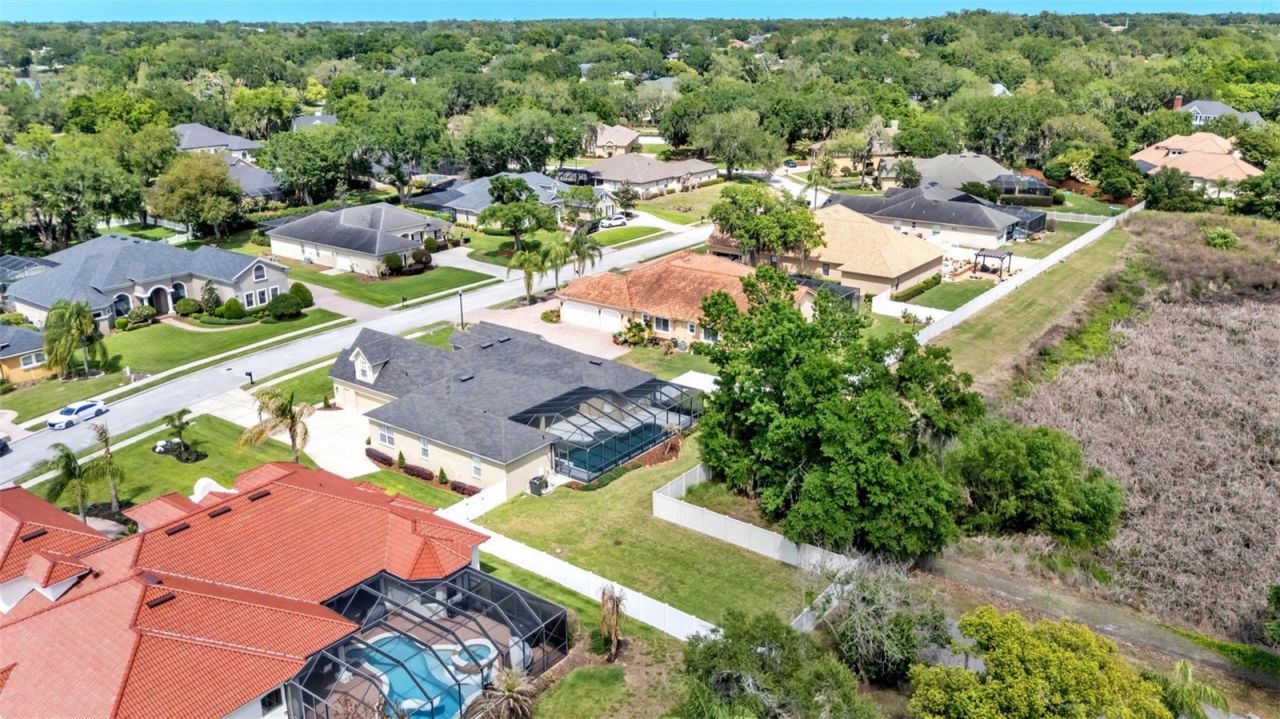 143 Shannon Oaks Drive, Lakeland, FL 33813 Photo