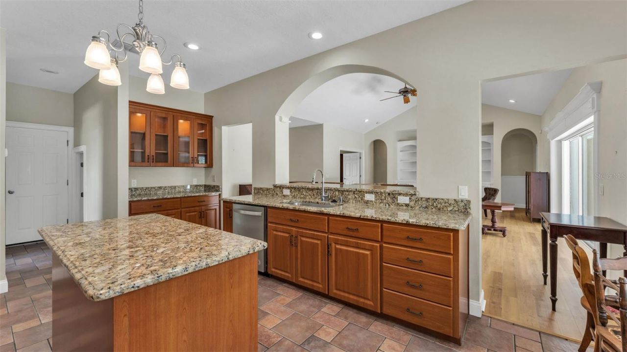 143 Shannon Oaks Drive, Lakeland, FL 33813 Photo