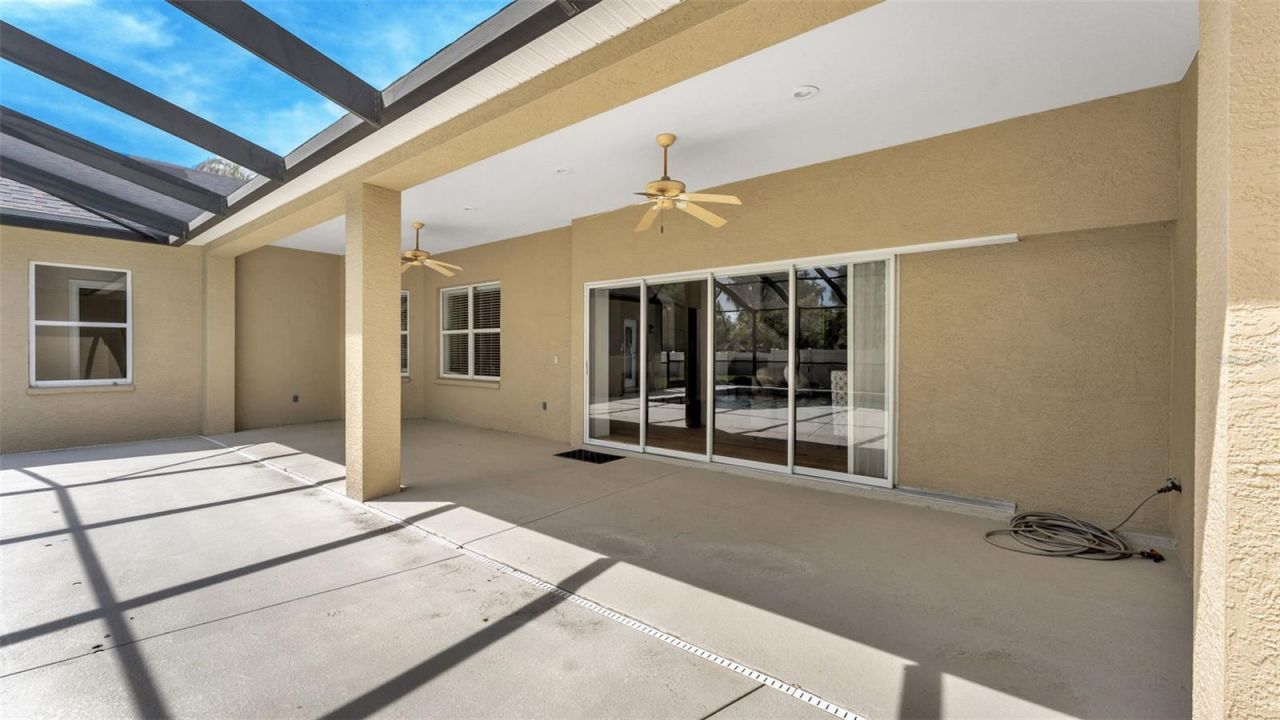 143 Shannon Oaks Drive, Lakeland, FL 33813 Photo