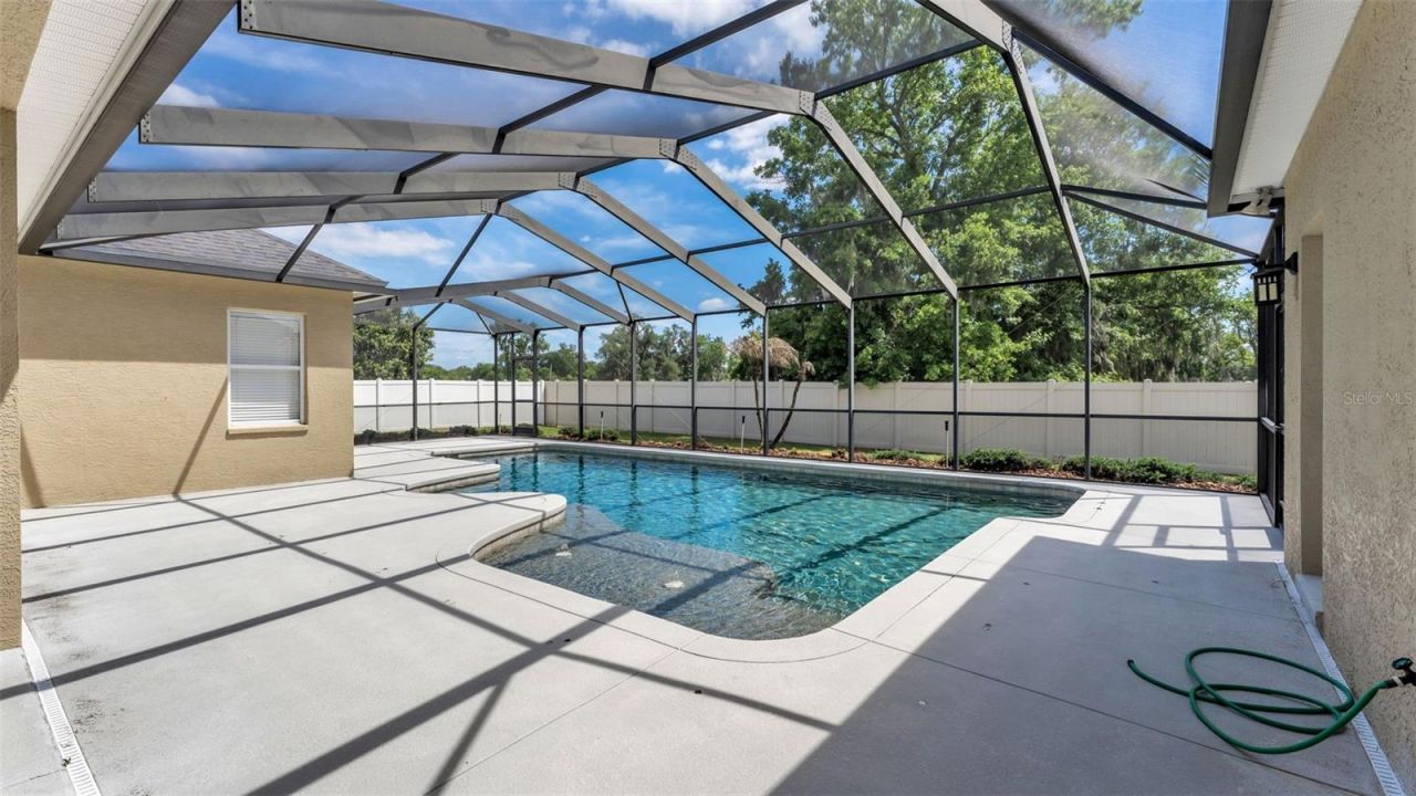 143 Shannon Oaks Drive, Lakeland, FL 33813 Photo