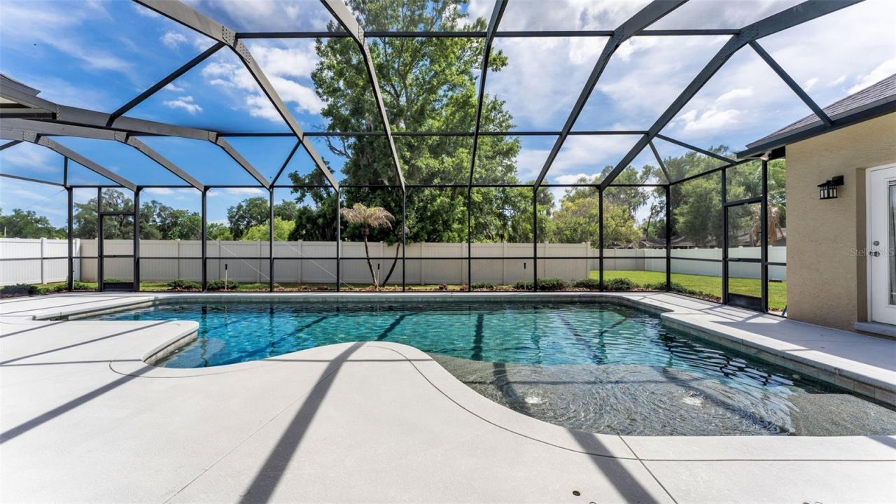 143 Shannon Oaks Drive, Lakeland, FL 33813 Photo