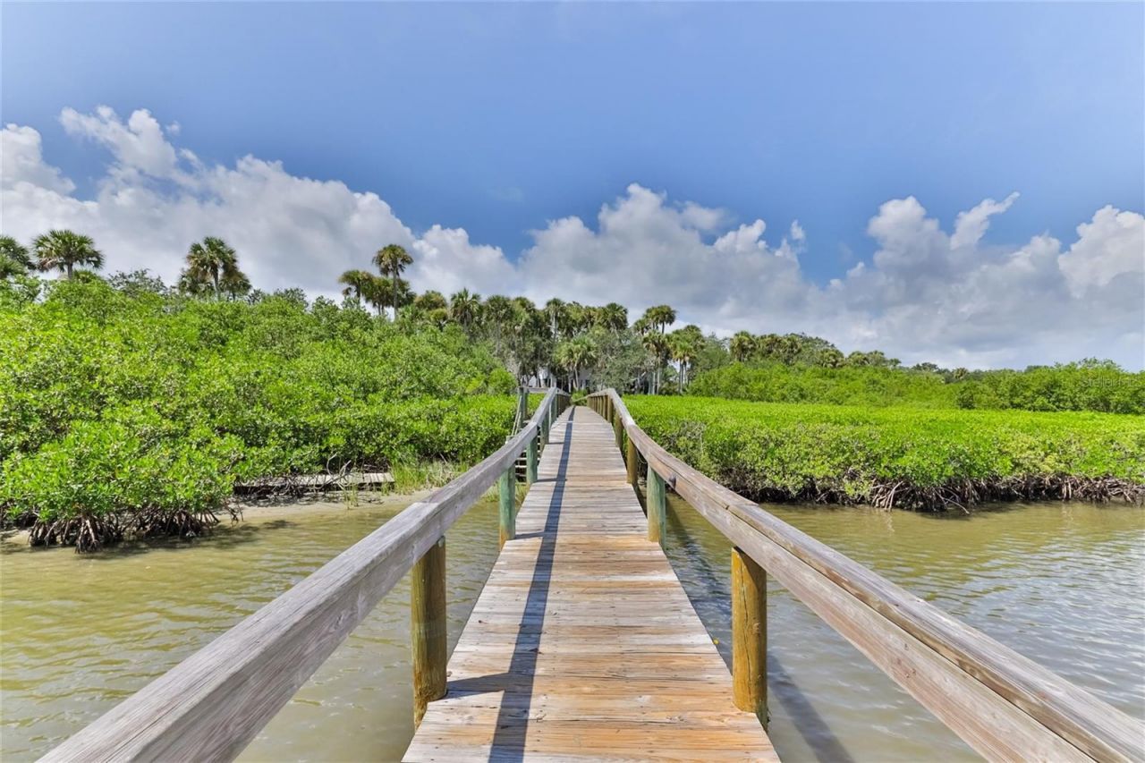 501 Topside Circle, Edgewater, FL 32141 Photo
