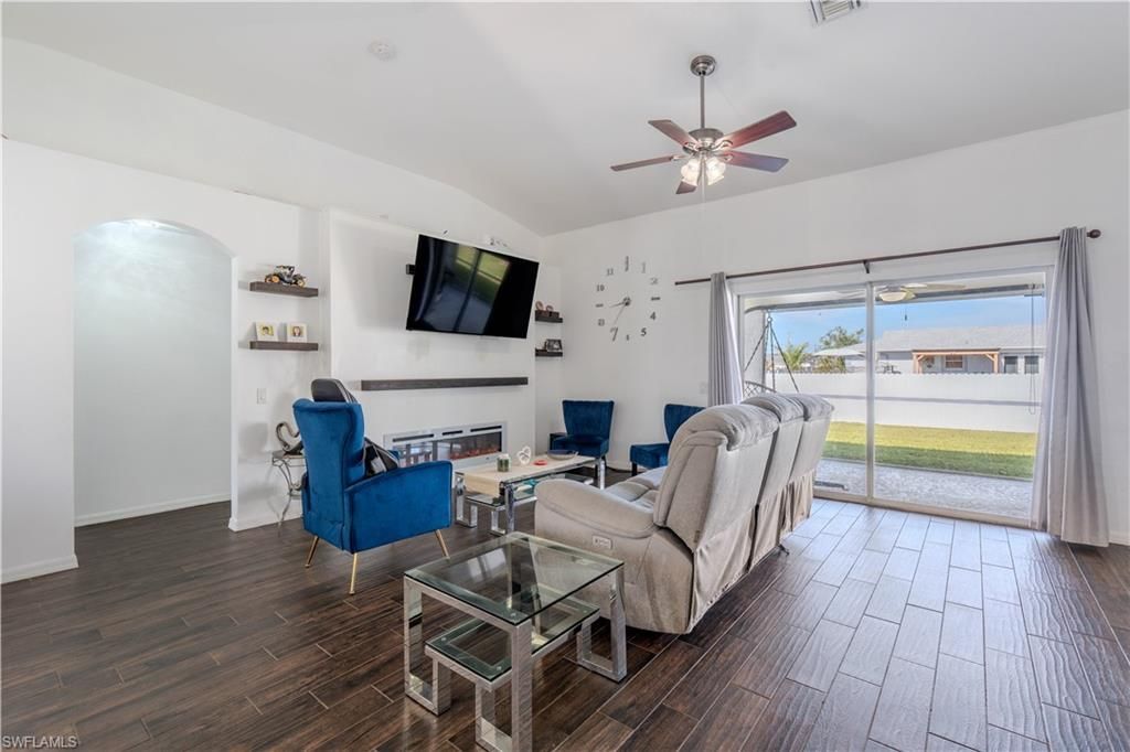 16 NW 18th Ave, Cape Coral, FL 33993 Photo