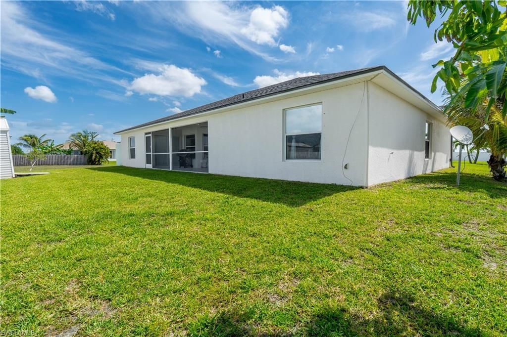 16 NW 18th Ave, Cape Coral, FL 33993 Photo