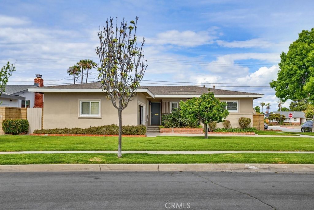 1318 Watson, Costa Mesa, CA 92626 Main Photo