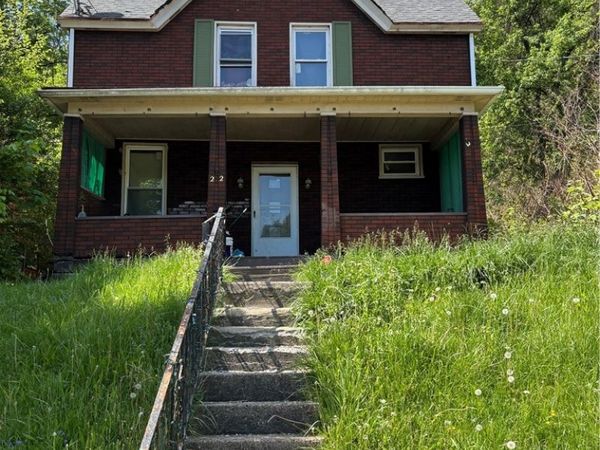 22 Sprague Street , Wilmerding, PA 15148