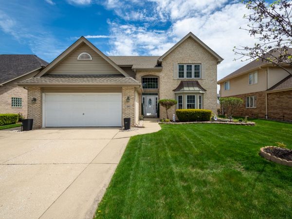 541 N 4th Avenue , Addison, IL 60101