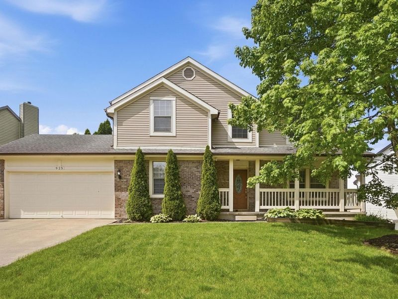 925 Thayer Drive, Columbus, OH 43230 Photo 1