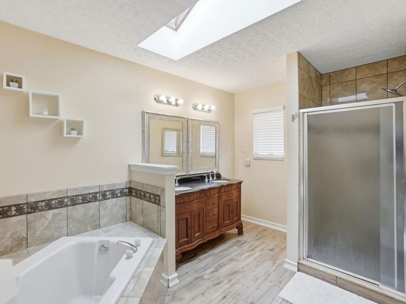 925 Thayer Drive, Columbus, OH 43230 Photo 20