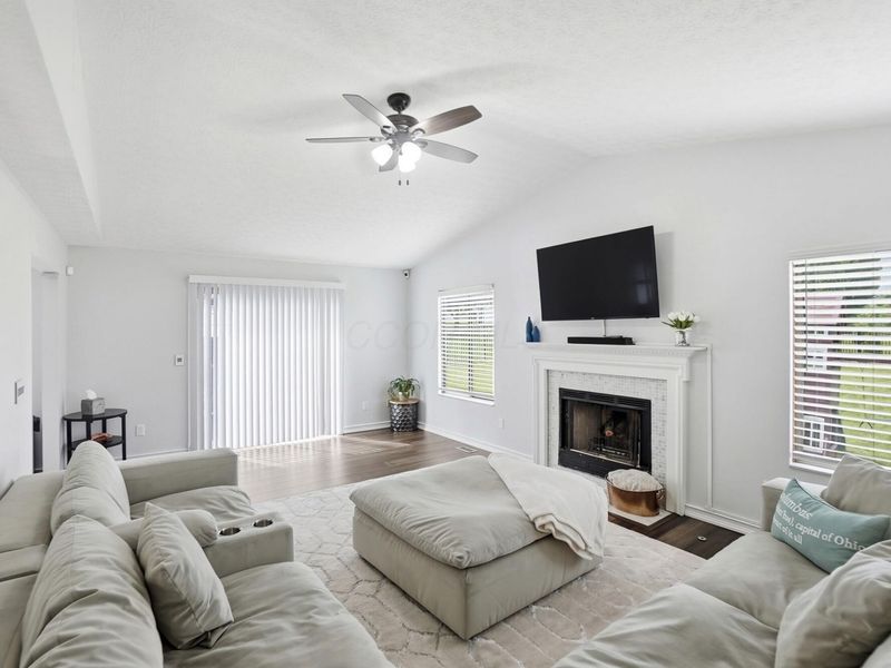 925 Thayer Drive, Columbus, OH 43230 Photo 7