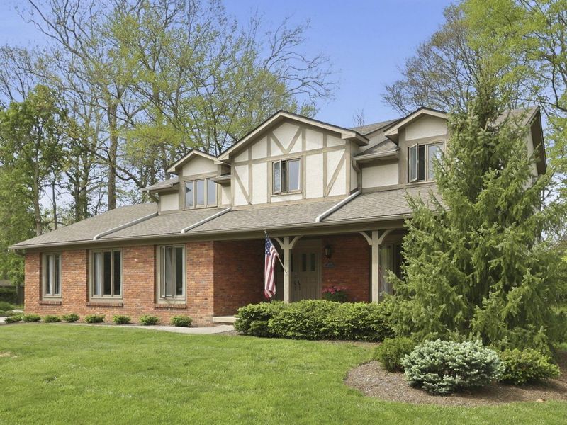 1250 Briarmeadow Drive, Columbus, OH 43235 Photo 4