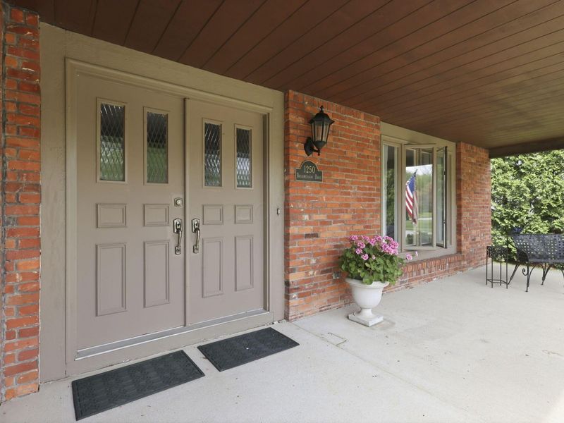 1250 Briarmeadow Drive, Columbus, OH 43235 Photo 7