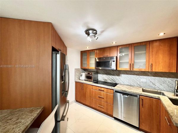 999 Brickell Bay Dr , Unit 1905, Miami, FL 33131