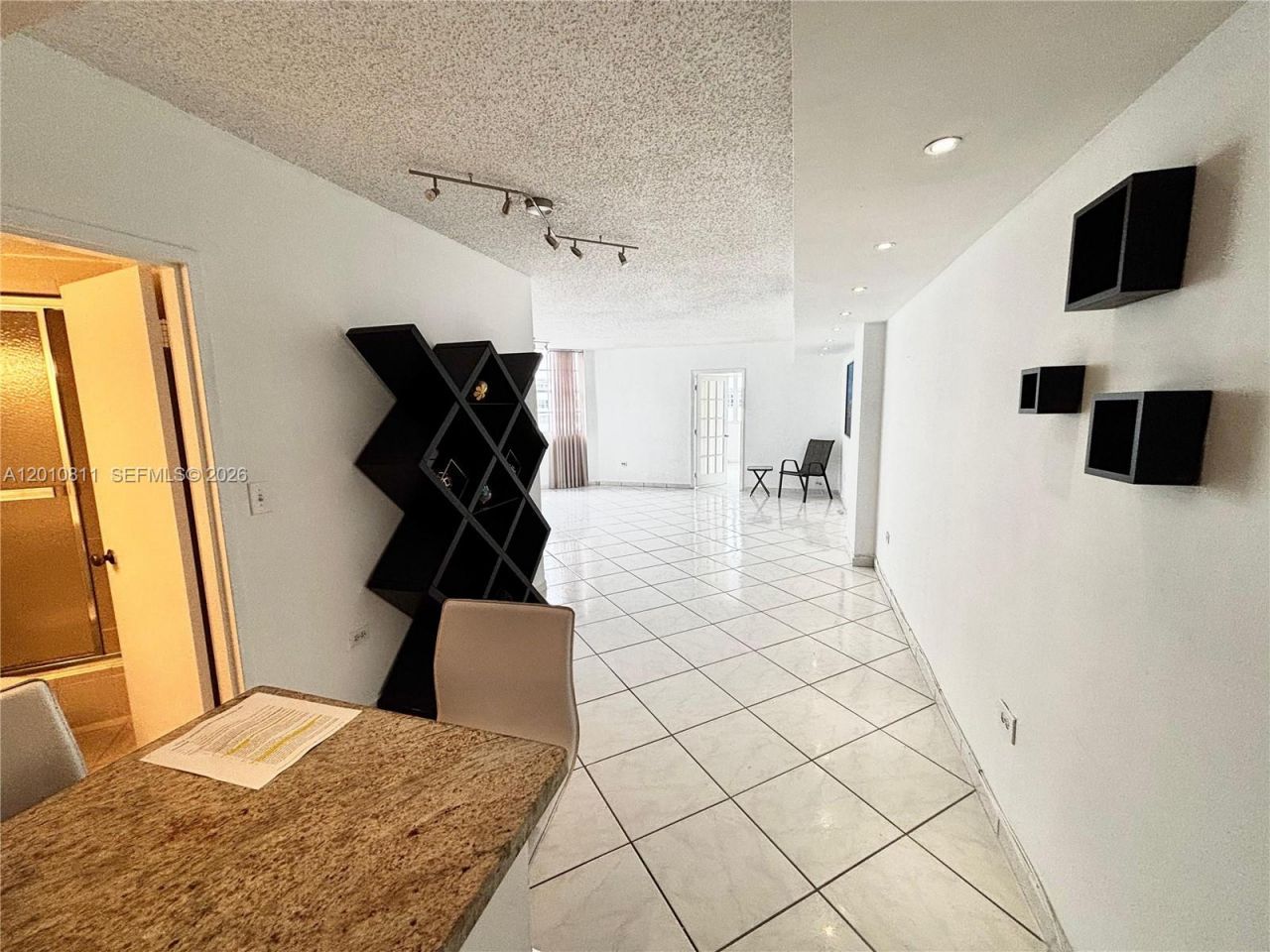 999 Brickell Bay Dr , Unit 1905, Miami, FL 33131 Photo