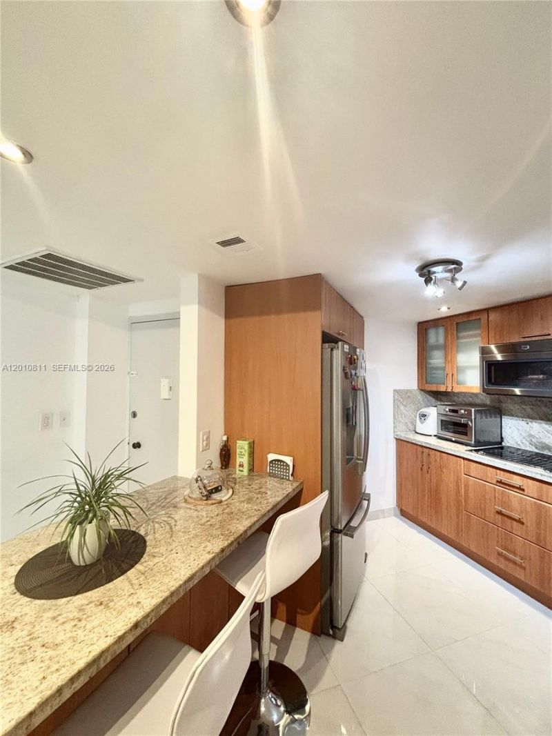 999 Brickell Bay Dr , Unit 1905, Miami, FL 33131 Photo