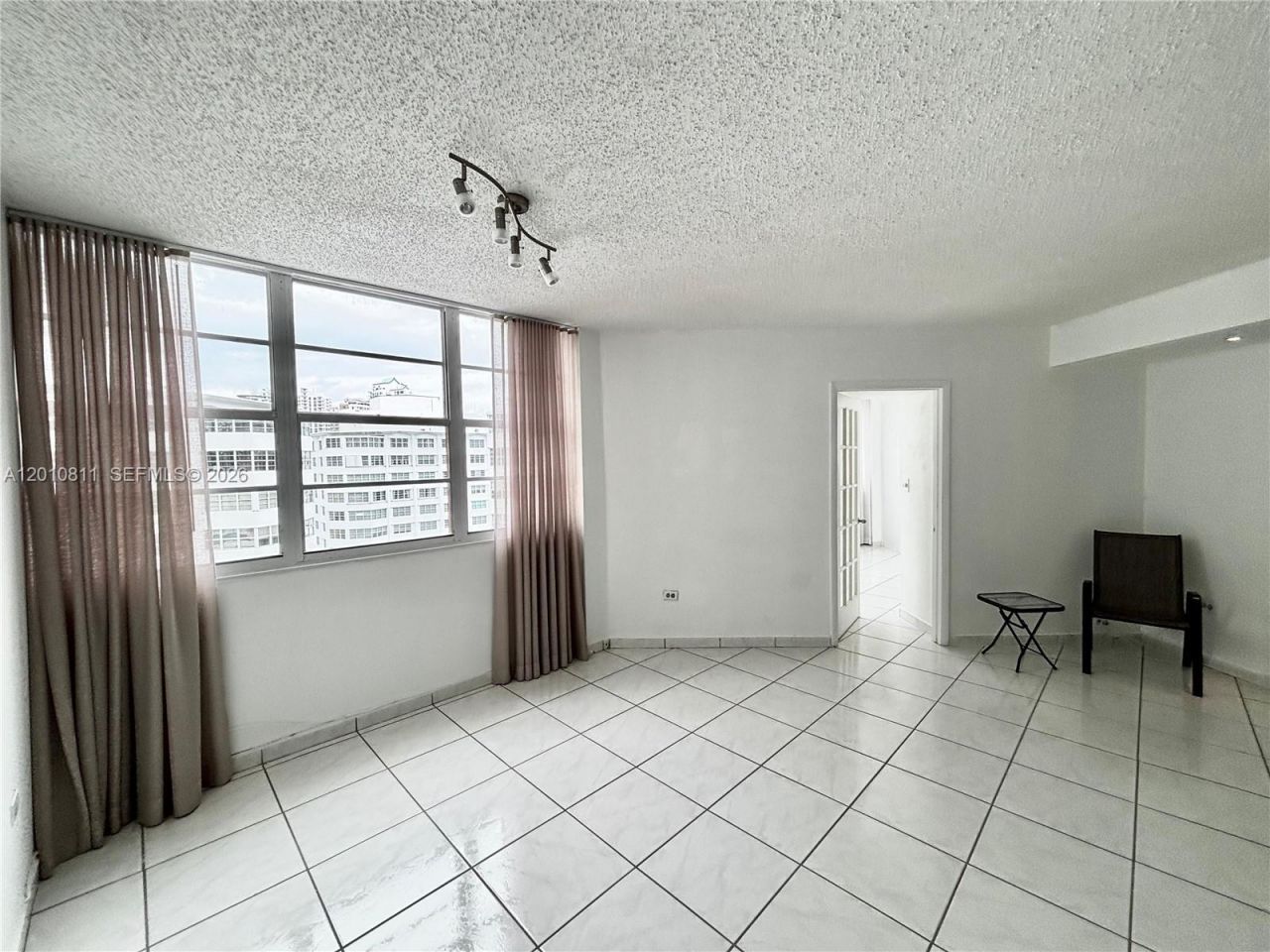999 Brickell Bay Dr , Unit 1905, Miami, FL 33131 Photo