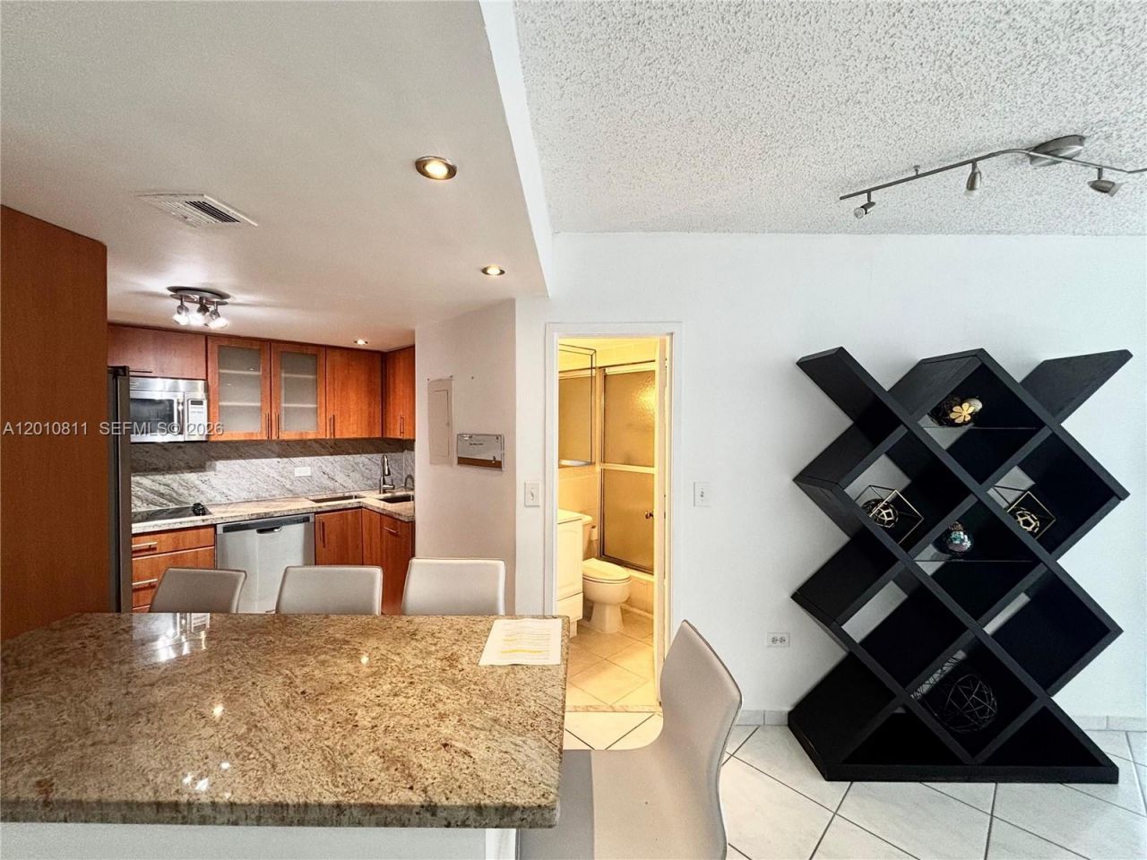 999 Brickell Bay Dr , Unit 1905, Miami, FL 33131 Photo