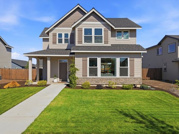 748 NW 27th Street, Redmond, OR 97756