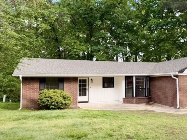 15 Patrick Henry, White Hall, AR 71602