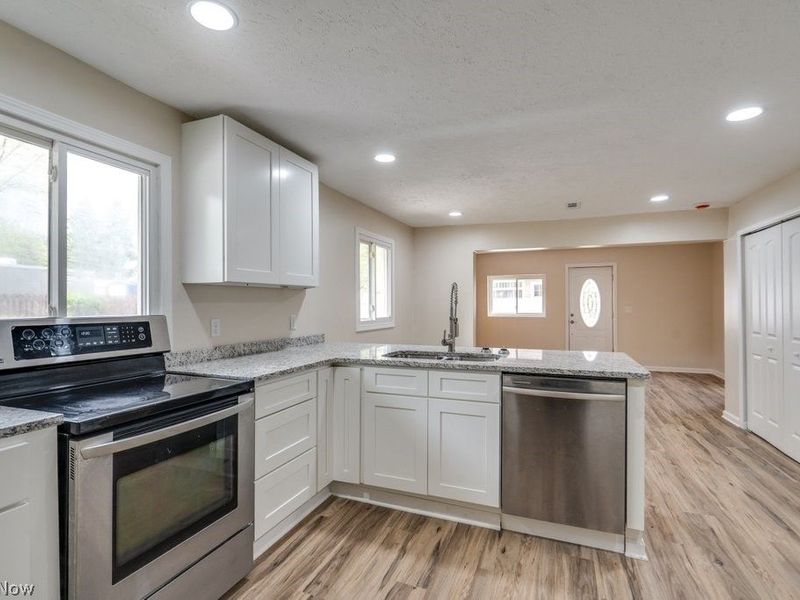 4944 Coleman Drive, New Franklin, OH 44319 Photo 7