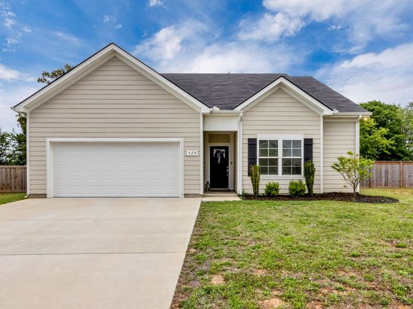 329 Mimosa Dr , Decherd, TN 37324