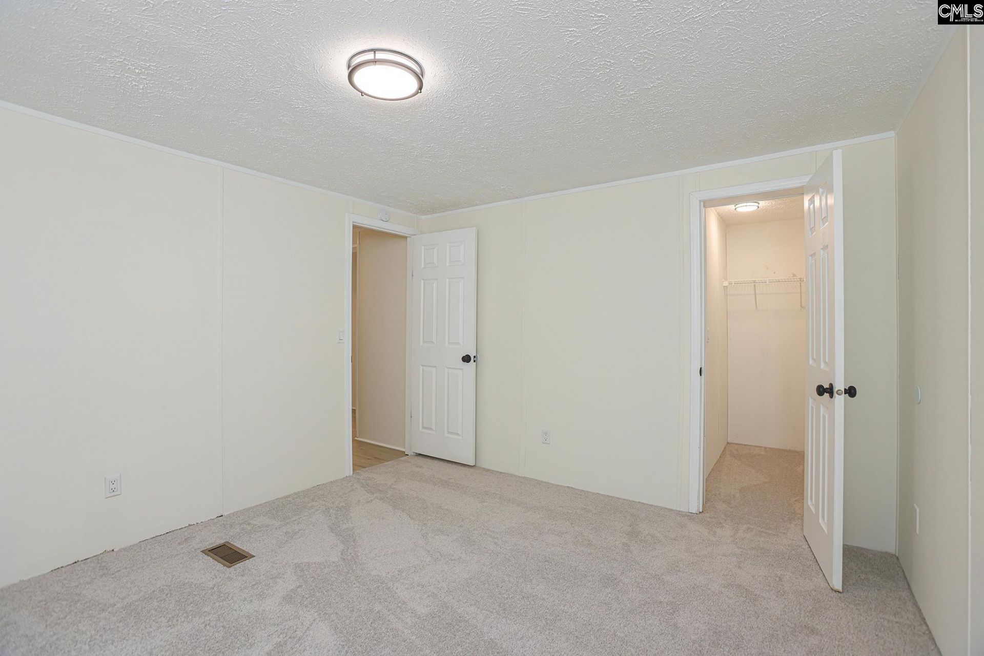 118 Frandeenas Court  Photo 43