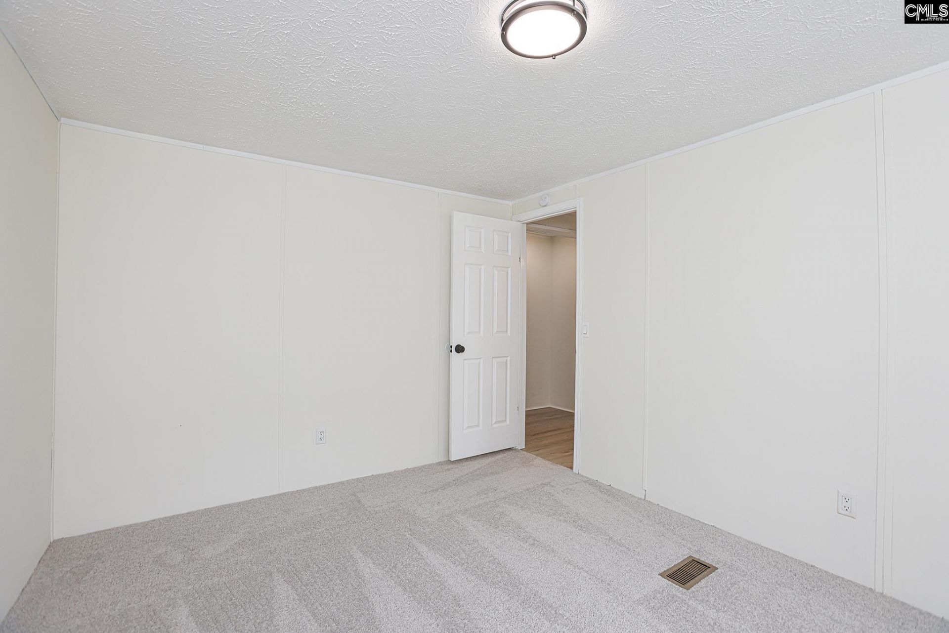118 Frandeenas Court  Photo 48