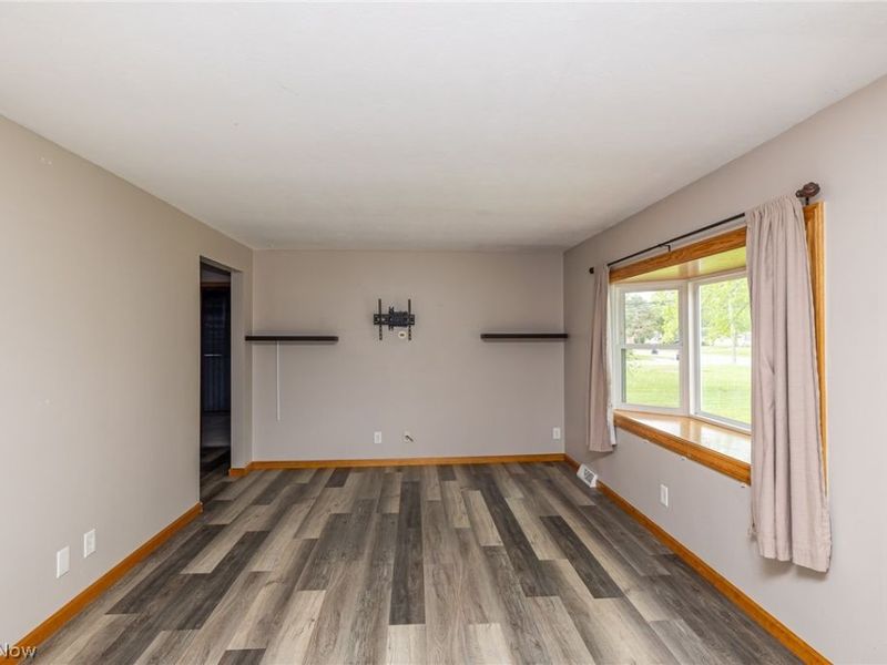 3957 Grafton Road, Brunswick, OH 44212 Photo 6