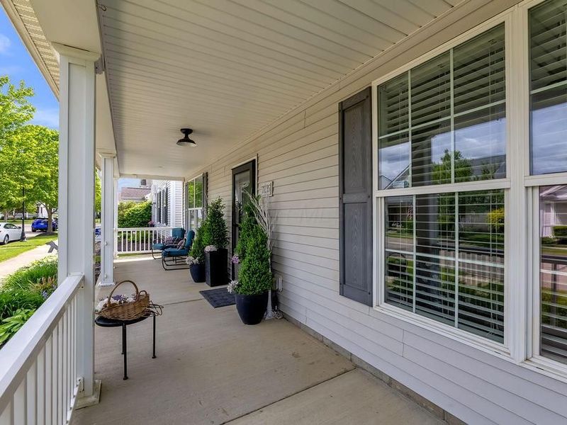7235 Normanton Drive, New Albany, OH 43054 Photo 4