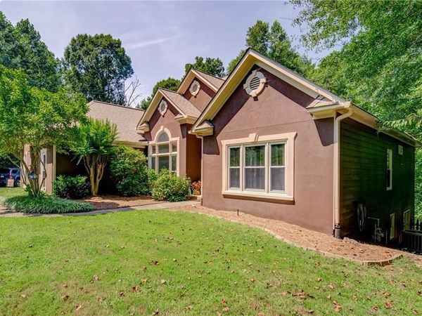 600 Springharbor Drive, Woodstock, GA 30188