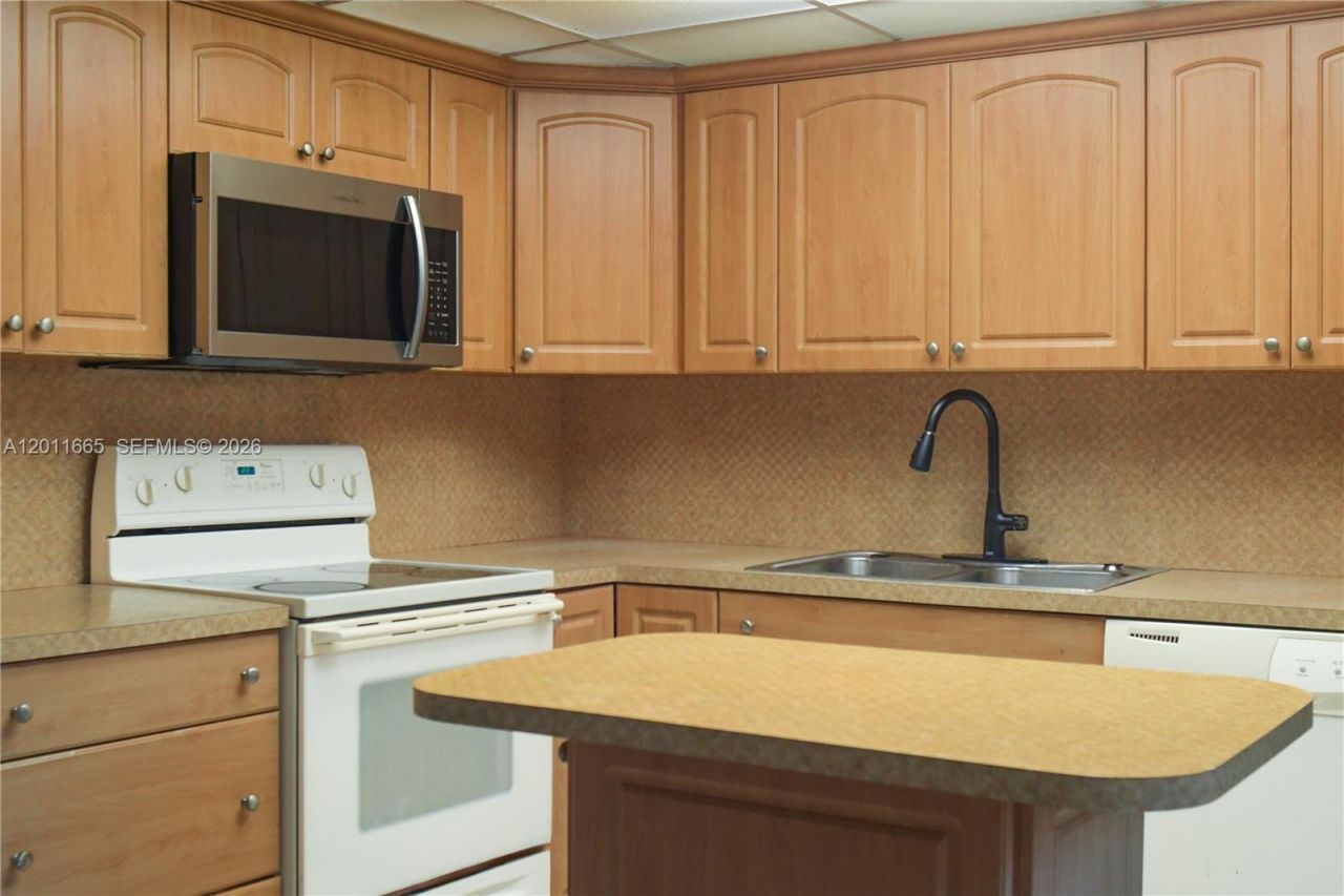 3534 NW 98th Ter , Sunrise, FL 33351 Photo