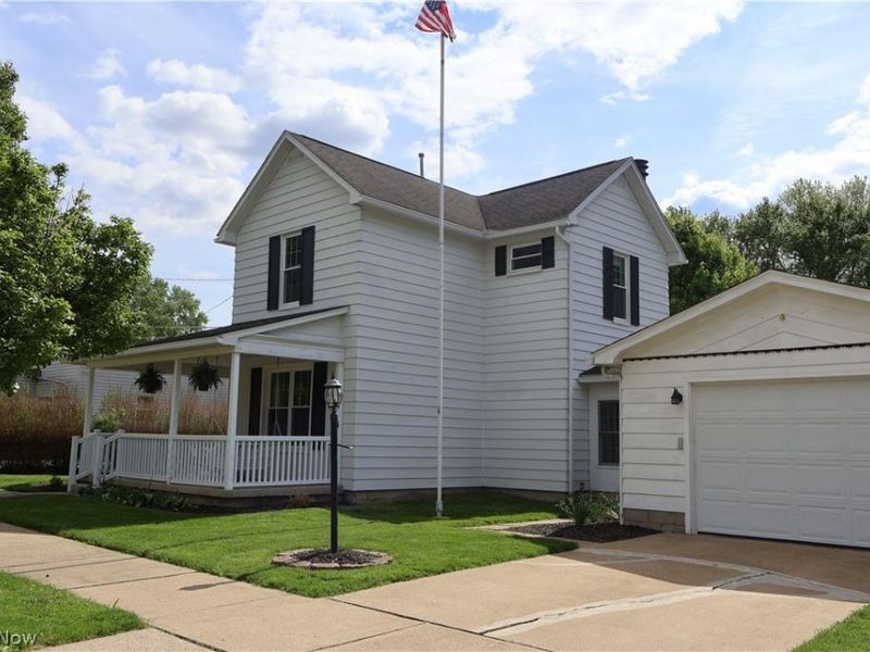 118 2nd Avenue NW, Beach City, OH 44608 Photo 3