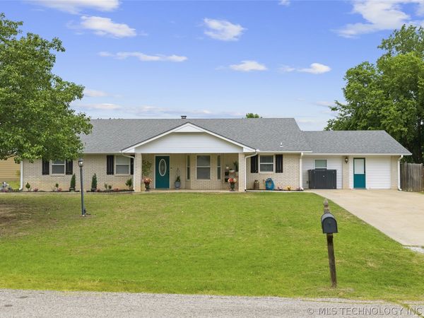 1012 Oak Drive, Sulphur, OK 73086