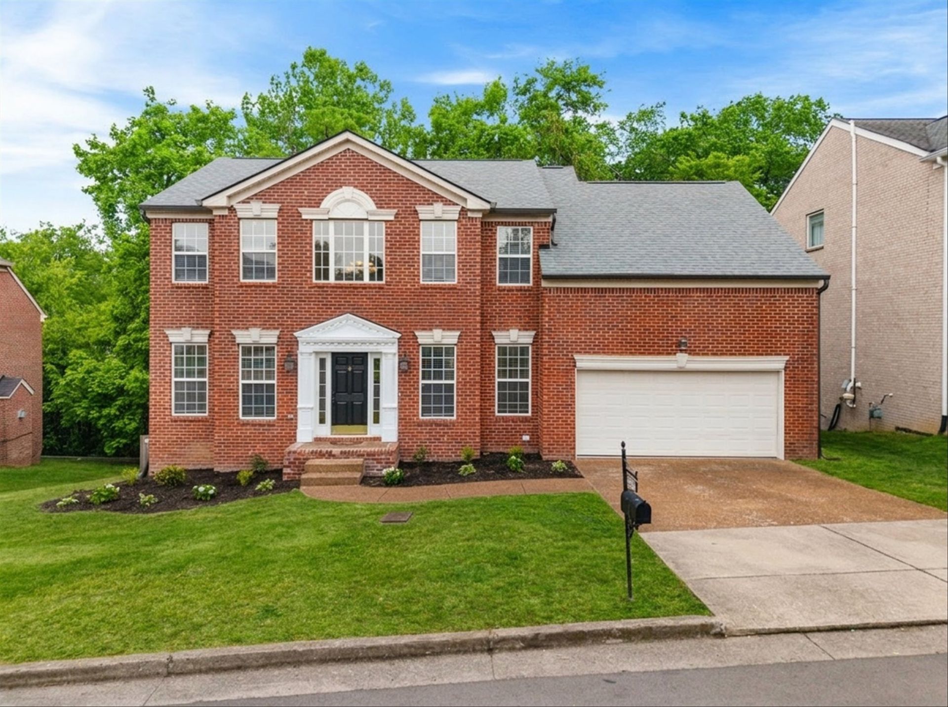 5117 Glencarron Dr, Nashville, TN 37220 Main Photo