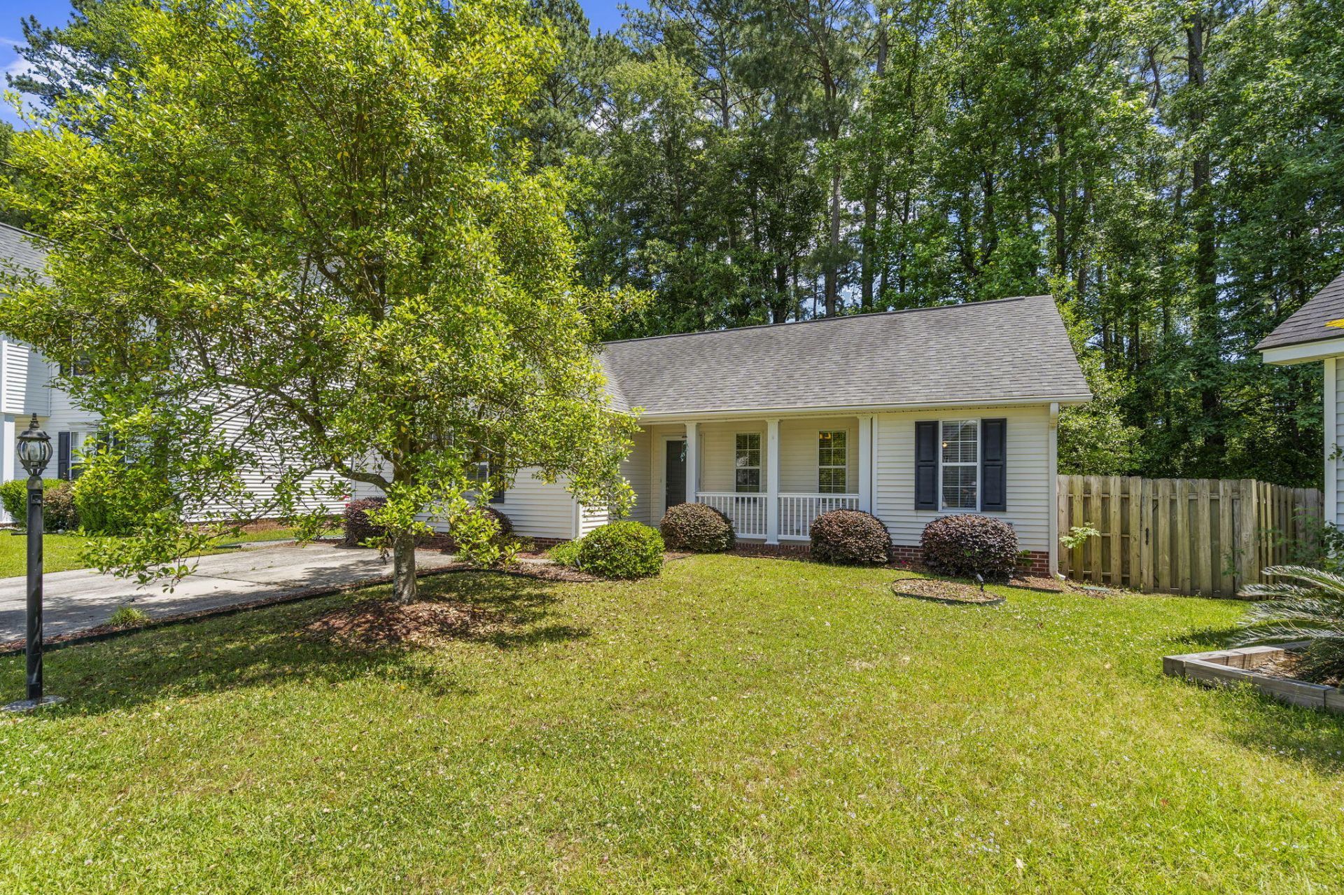 511 Stratton Court Photo 6