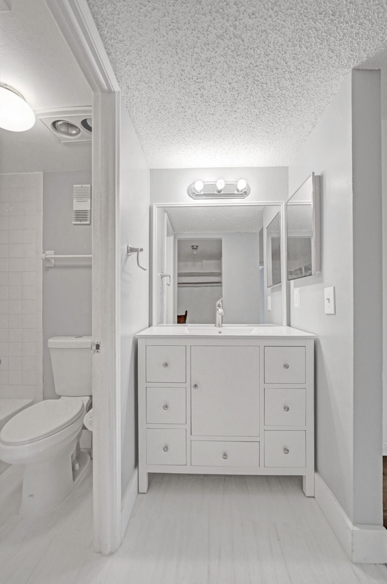 9470 Poinciana Place, Unit 308, Davie, FL 33324 Photo