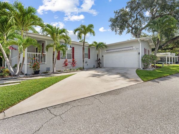 2555 Pga Boulevard, Unit 55, Palm Beach Gardens, FL 33410