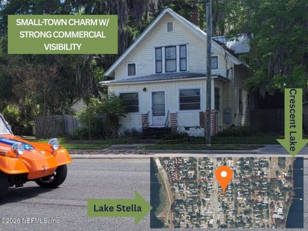 216 N SUMMIT Street, Crescent City, FL 32112