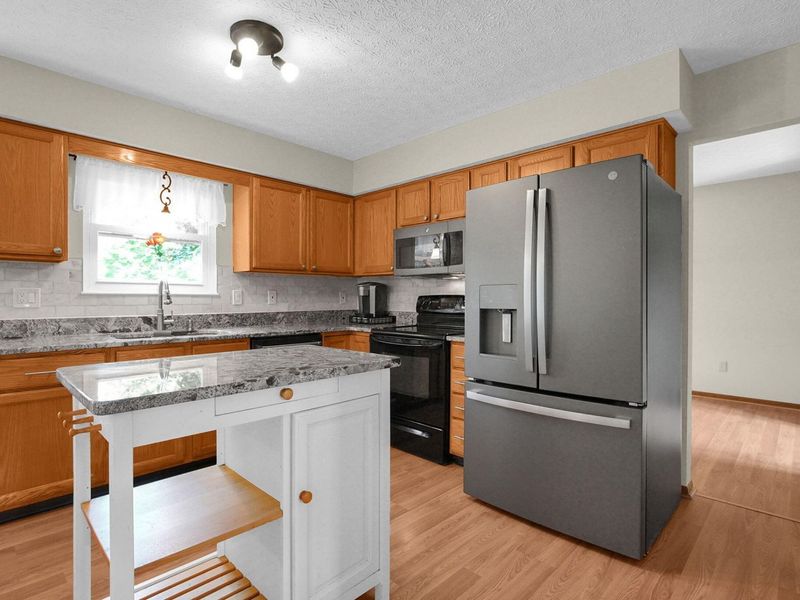 744 Knight Court, Galloway, OH 43119 Photo 12