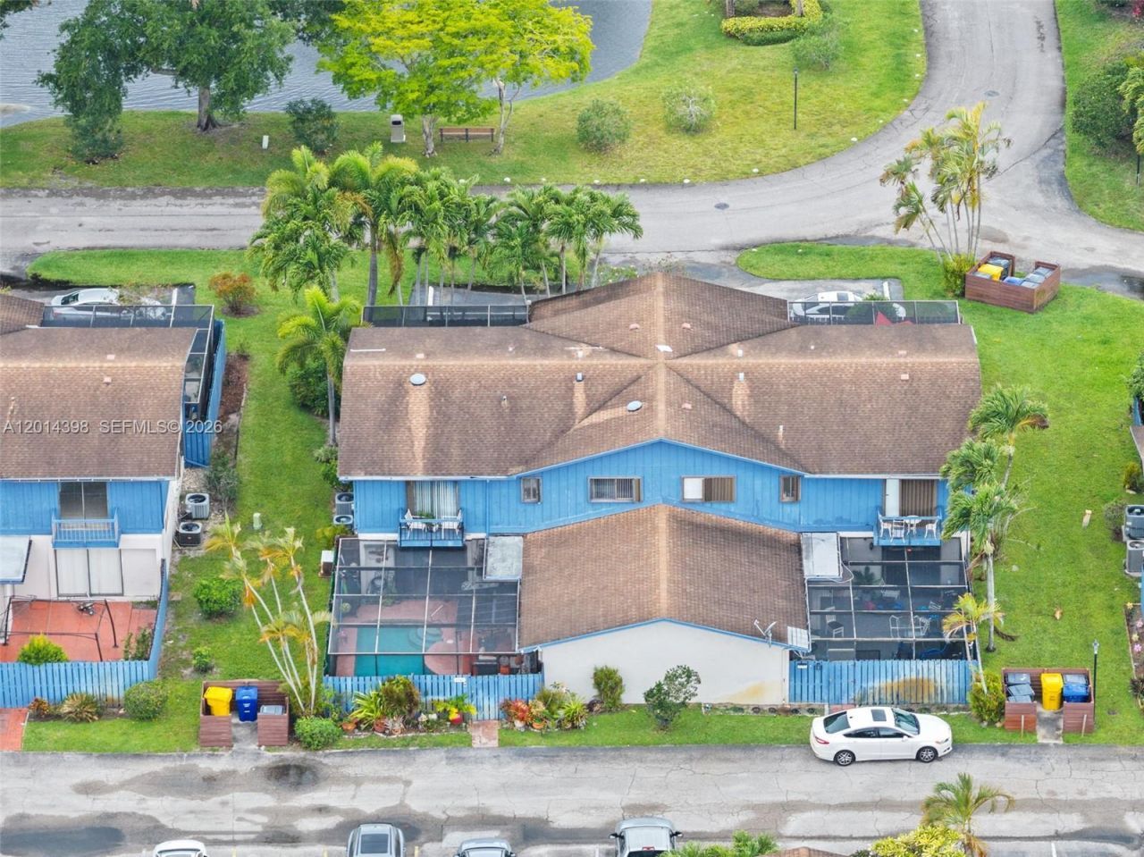 4582 Holly Lake Dr, Lake Worth, FL 33463 Photo