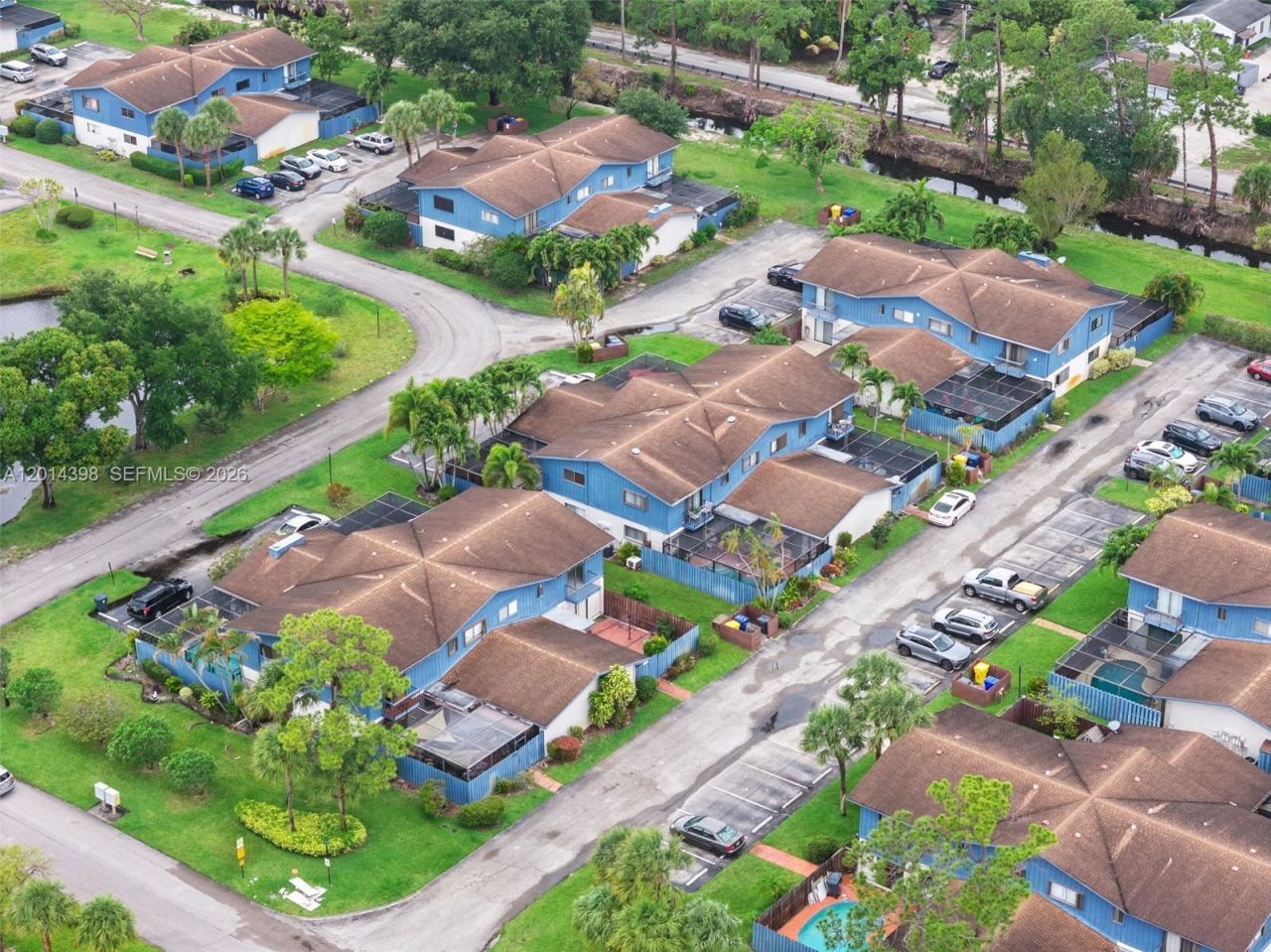 4582 Holly Lake Dr, Lake Worth, FL 33463 Photo
