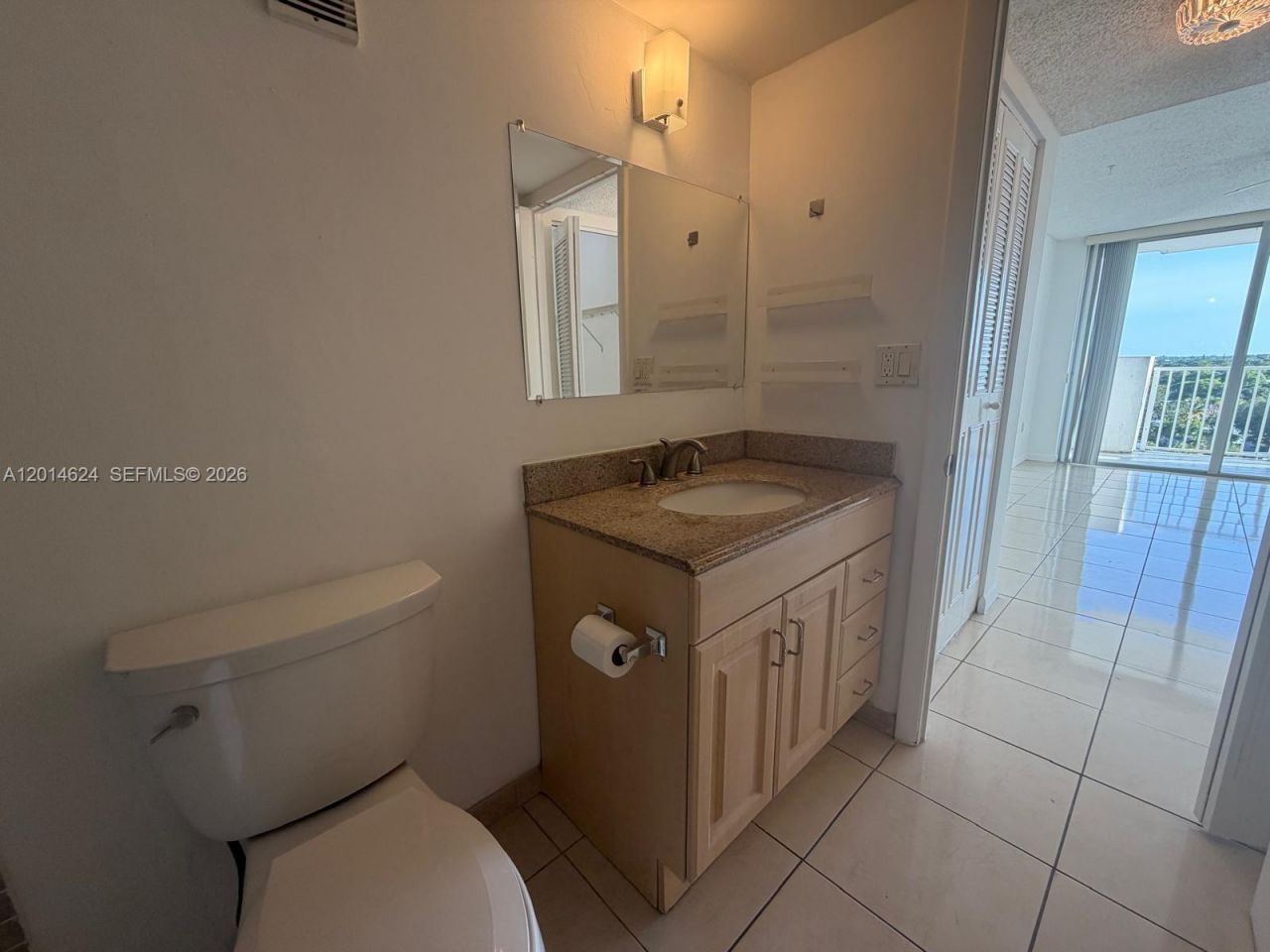 1200 NE Miami Gardens Dr, Unit 905W, Miami, FL 33179 Photo