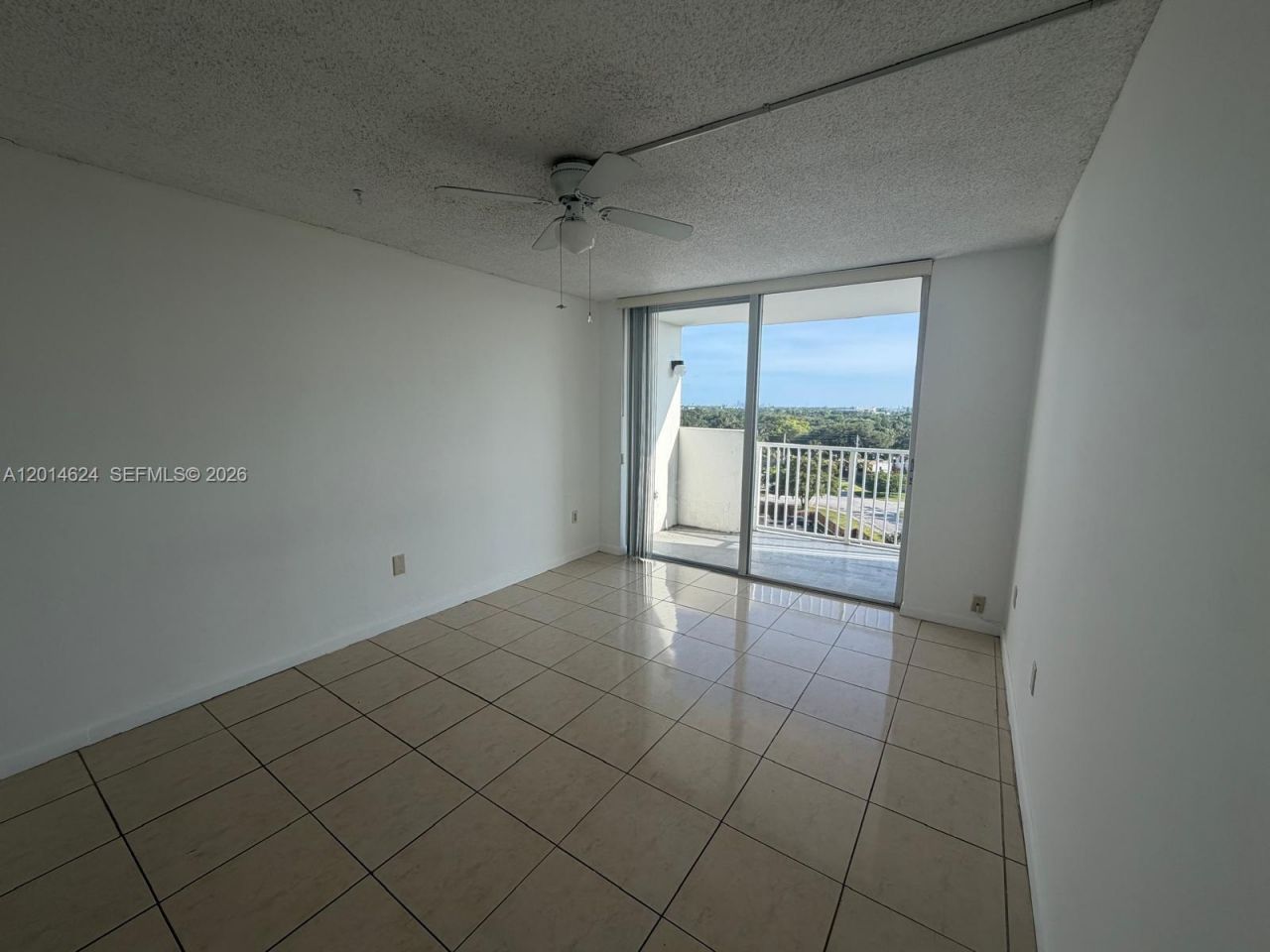 1200 NE Miami Gardens Dr, Unit 905W, Miami, FL 33179 Photo