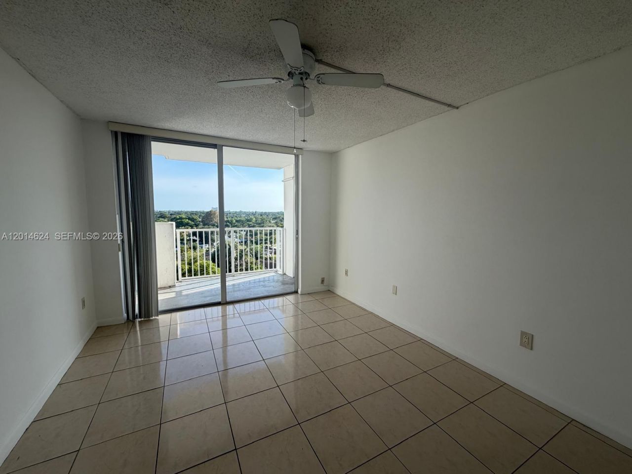 1200 NE Miami Gardens Dr, Unit 905W, Miami, FL 33179 Photo