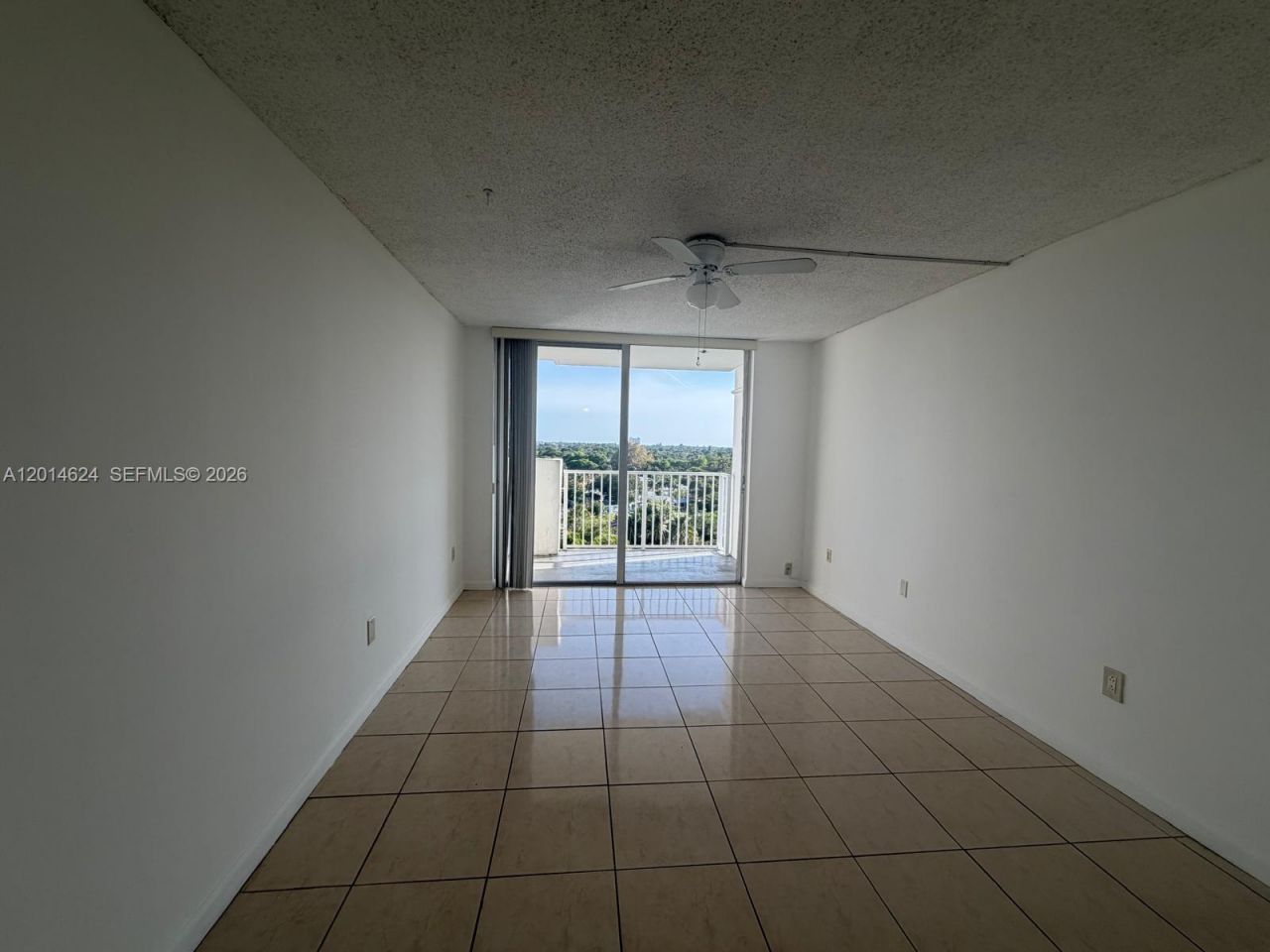 1200 NE Miami Gardens Dr, Unit 905W, Miami, FL 33179 Photo