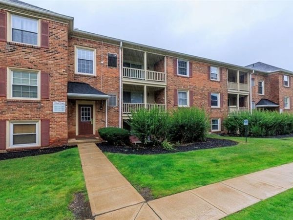 5810 Tiffany Court , Lyndhurst, OH 44124