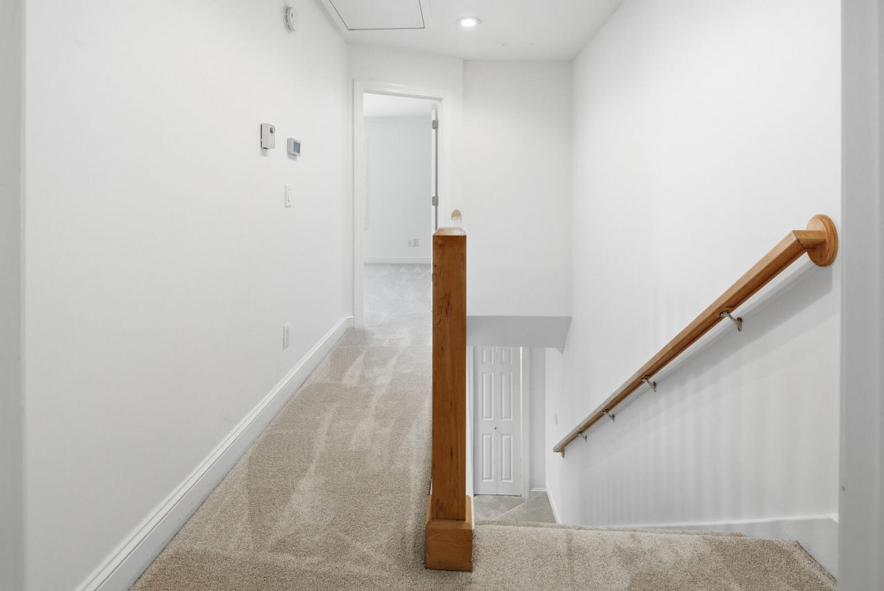 321 Lapwing Lane Photo 25