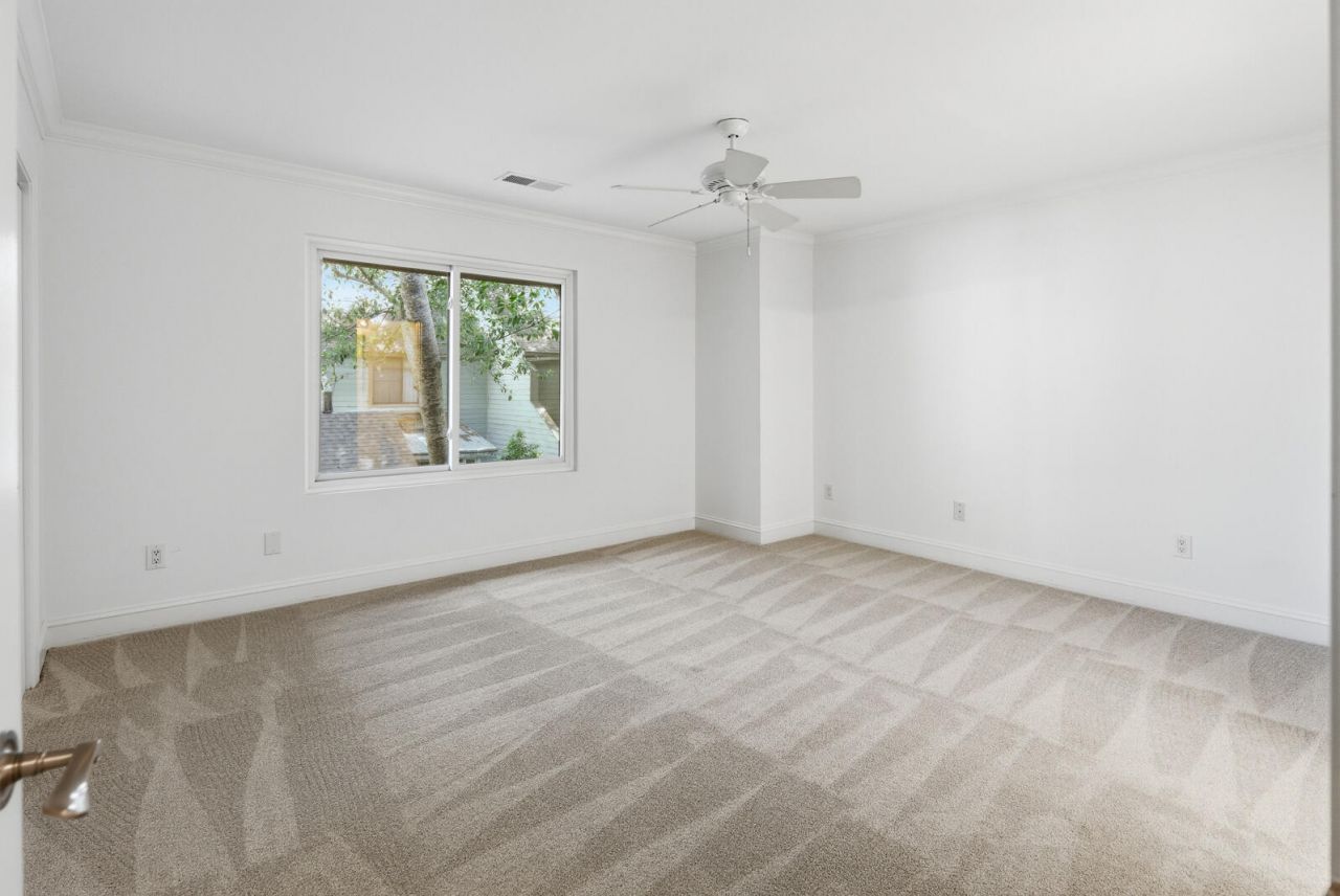 321 Lapwing Lane Photo 32