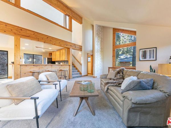 11504 Skislope Way, Truckee, CA 96161